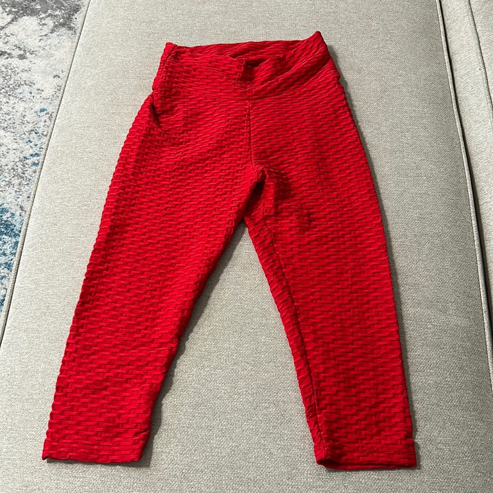 Ankle crop leggings that make your butt look great!